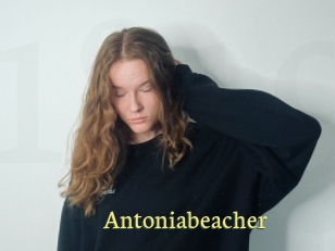 Antoniabeacher