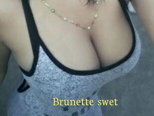 Brunette_swet