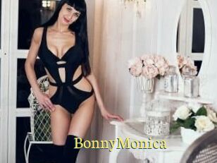 Bonny_Monica