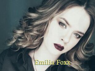 Emilia_Foxx