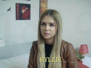 KYLLIE_
