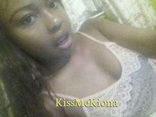 KissMeKiona