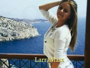 LarraMaxx