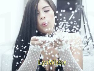 LyaWhite