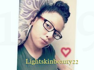 Lightskinbeauty22