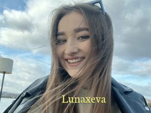 Lunaxeva