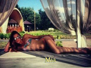 Mia