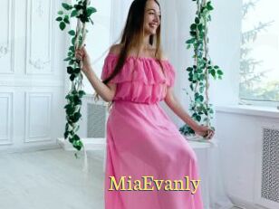 MiaEvanly