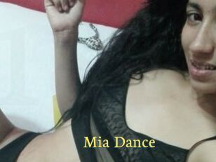 Mia_Dance