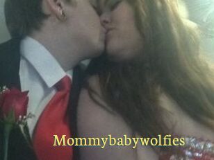 Mommybabywolfies