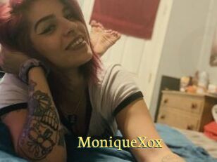 MoniqueXox