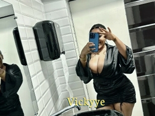 Vickyye